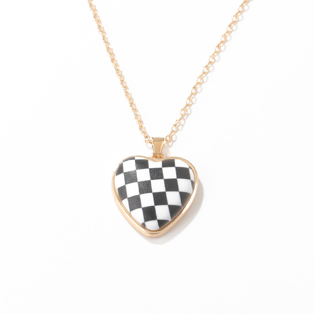 Wholesale Checkerboard Cow Pattern Resin Heart Pendant Necklaces